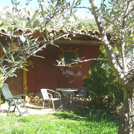 Apartamentos Rurales Candela Cañamero Zewnętrze zdjęcie
